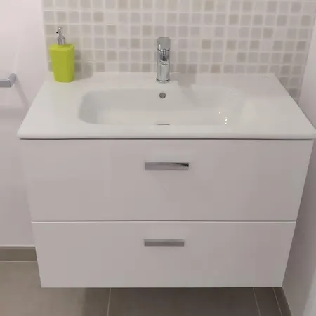 Mar דירה מספאלומס
